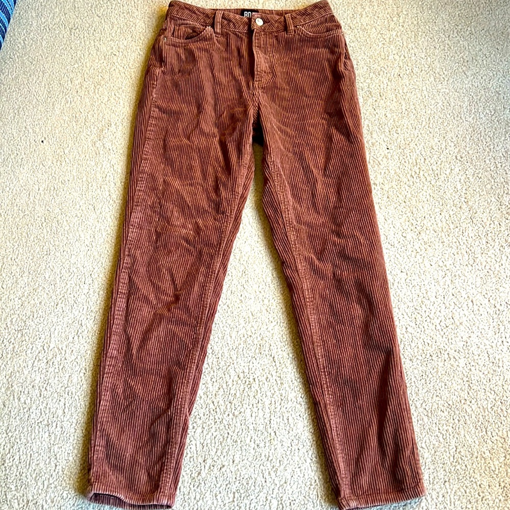 BDG corduroy pants. New without tags! Size 25